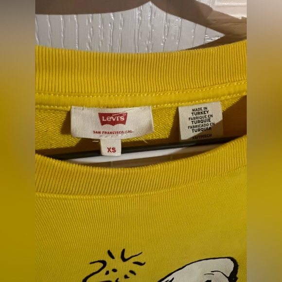 Levi’s Wide Fit Crewneck - Picture 3 of 3